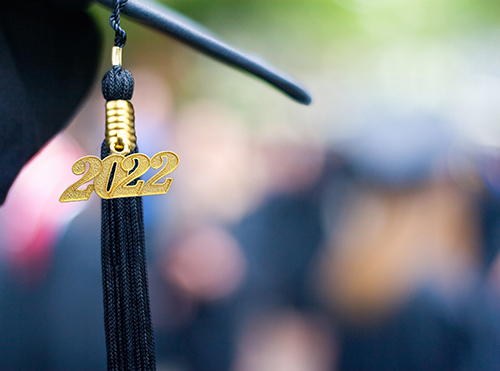 hcpss-class-of-2022-graduation-window-may-19-june-3-2022-hcpss-news