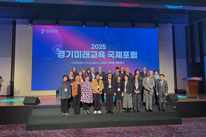 Attendees at the 2025 Unlearn to Learn Symposium in South Korea.